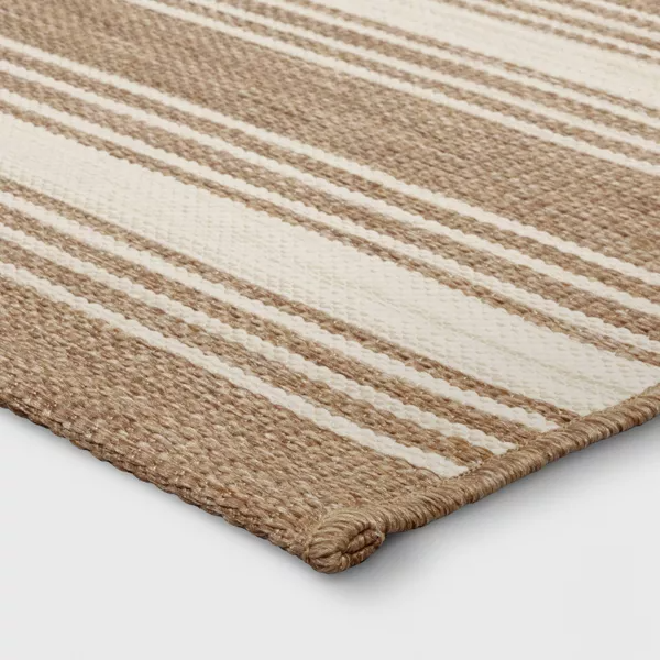 Alfombra 2,13 x 3,05 de exterior a rayas 2,13 m x 3,05 m, color tostado - Threshold - Imagen 2