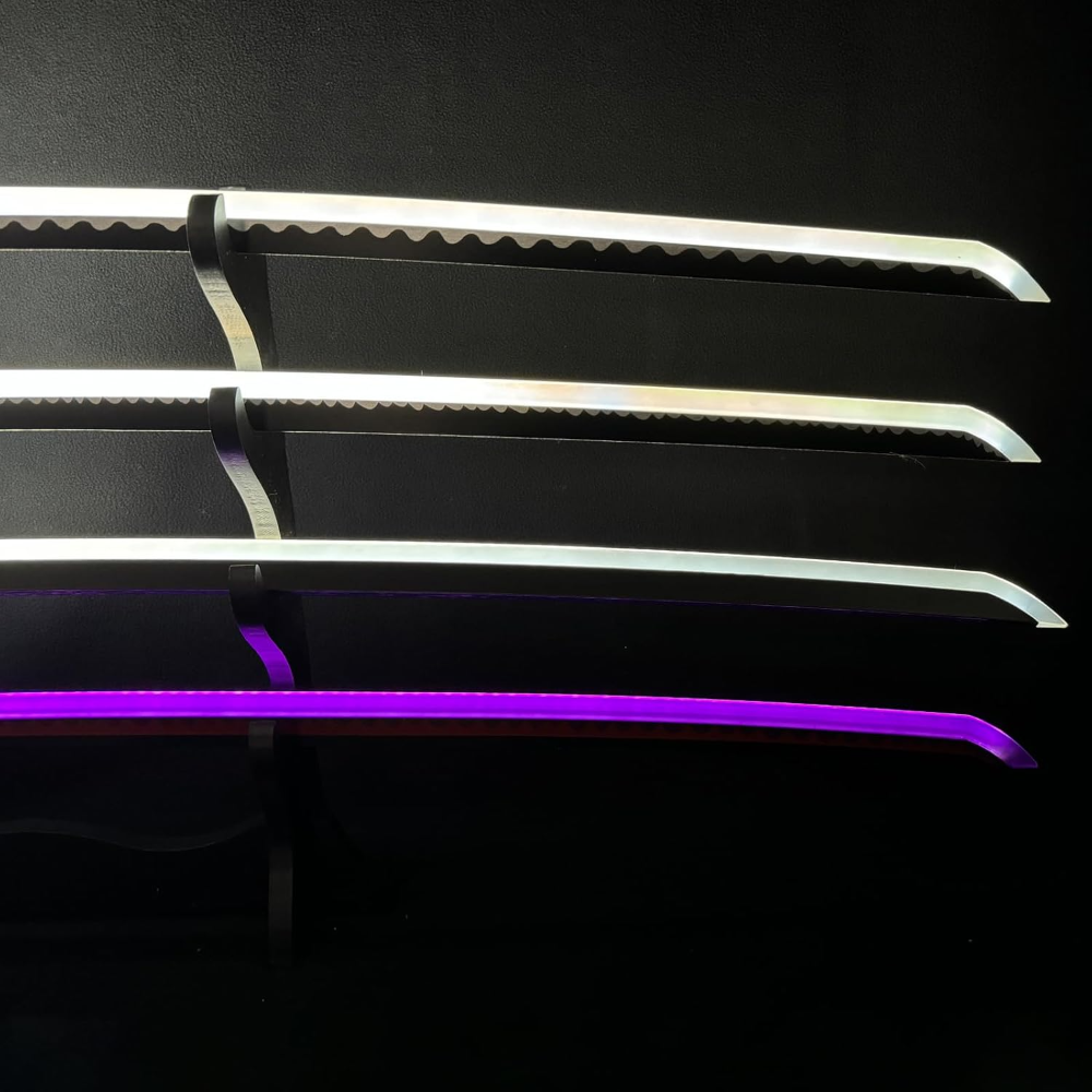 Juego de 4 espadas Roronoa Zoro, modelos Kitetsu, Shusui, Wado Ichimonji, Yubashiri, hojas con luz, ideal cosplay, rol y coleccionismo. - Imagen 2