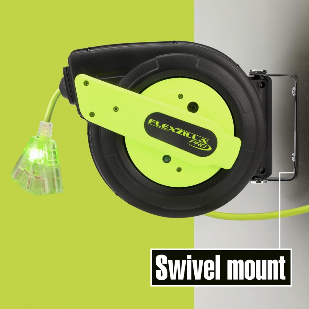 Carrete retráctil Flexzilla ?? con cable de extensión 12/3 AWG de 18 m, triple toma a tierra y diseño resistente ZillaGreen, ideal para talleres y garajes. - Imagen 2