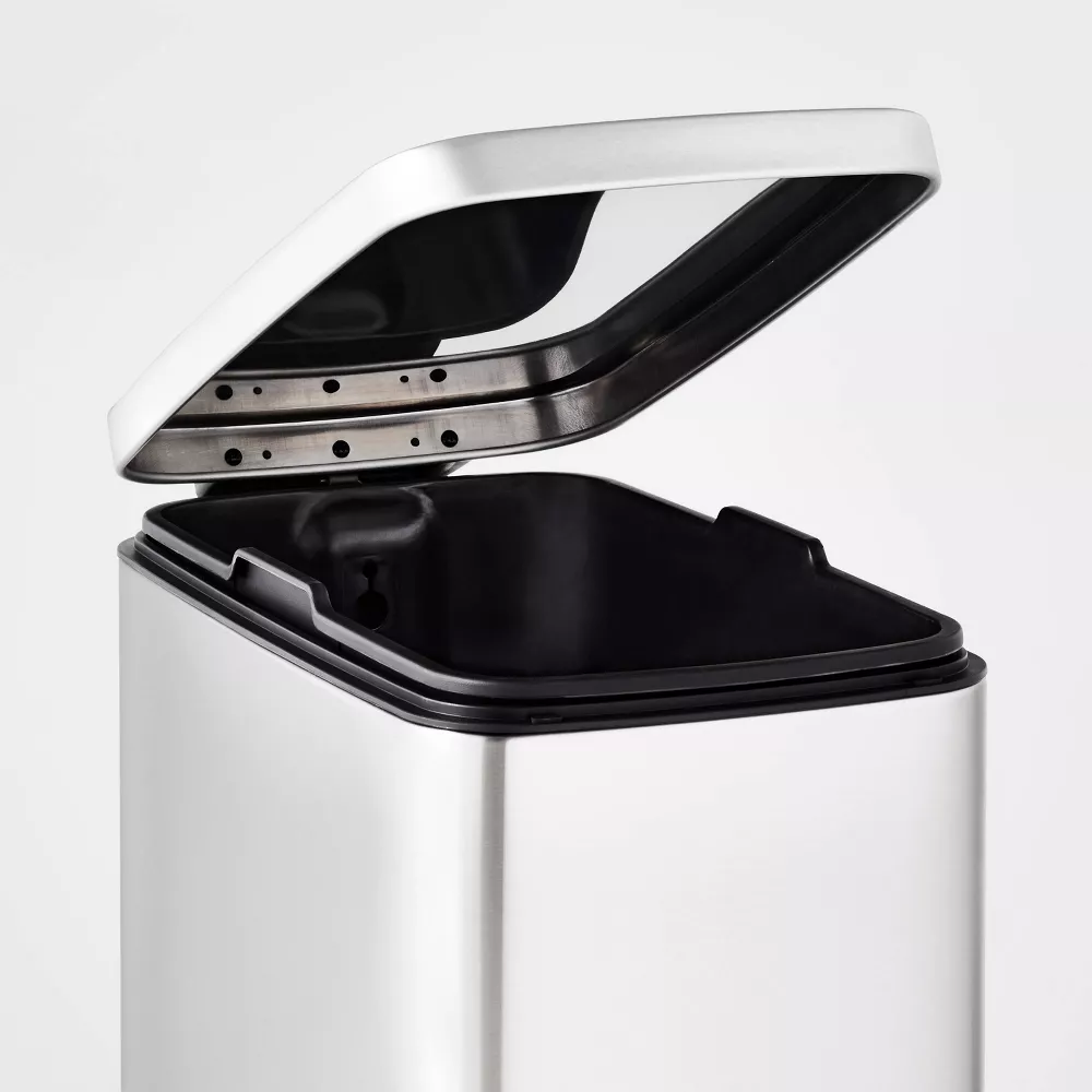 Cubo de basura Slim Step de 45 litros - Brightroom?: Cubo de basura de cocina de acero inoxidable, para interiores, acabado liso, color plata, capacidad de 11,8 galones. - Imagen 3